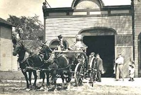 1909 - Horse-Drawn Pumper